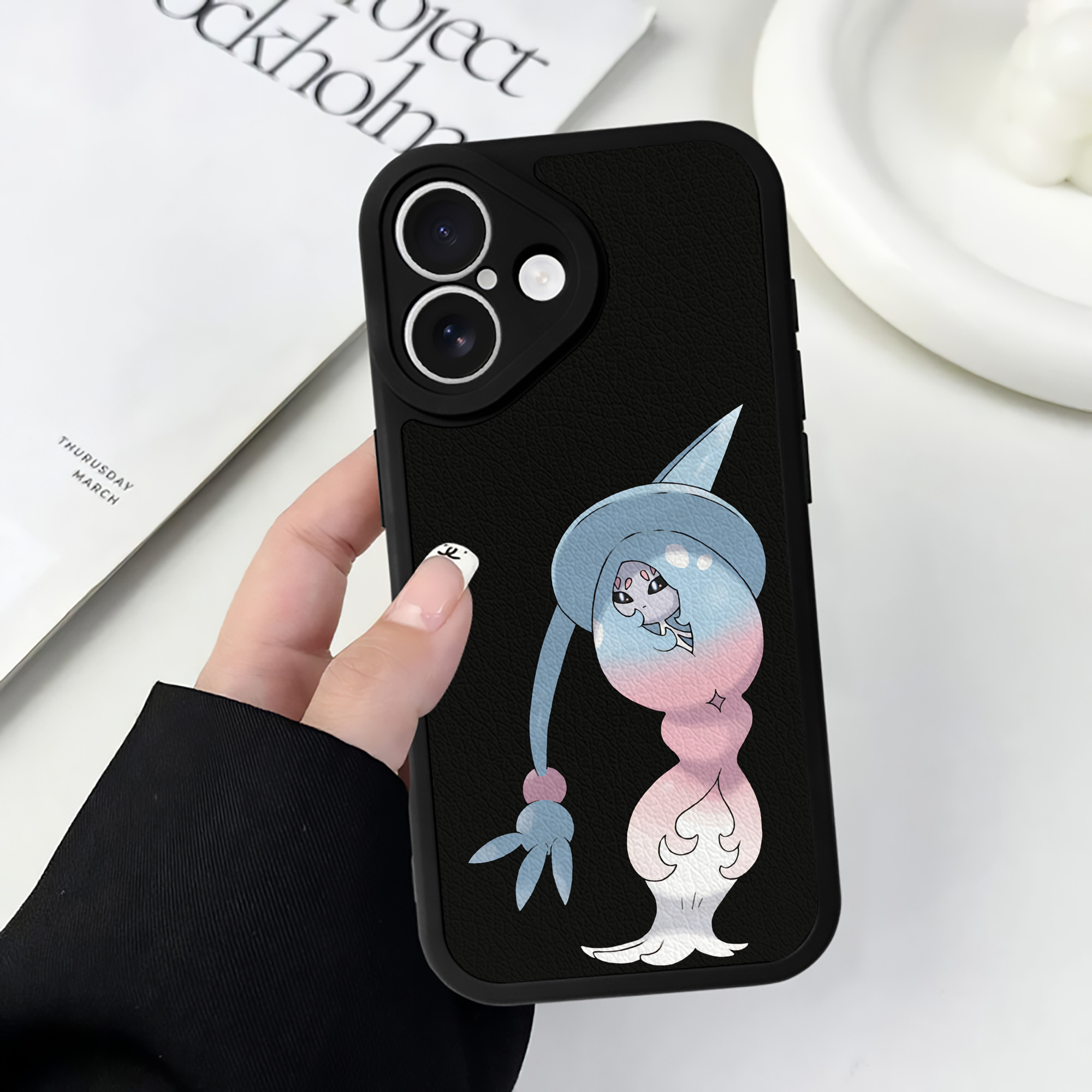 （画像用） ポケットモンスター Pokémon 【iPhone 16シリーズ対応】シリコンスマホケース（レザー調） 材質：シリコン